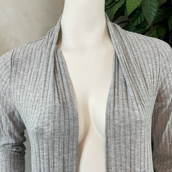 WHBM HEATHER GRAY RIBBED MOCK NECK TOP & DUSTER - Picture 7 of 16